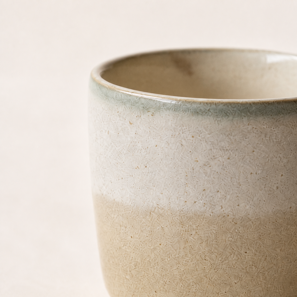 Dune Handleless Cup — detail