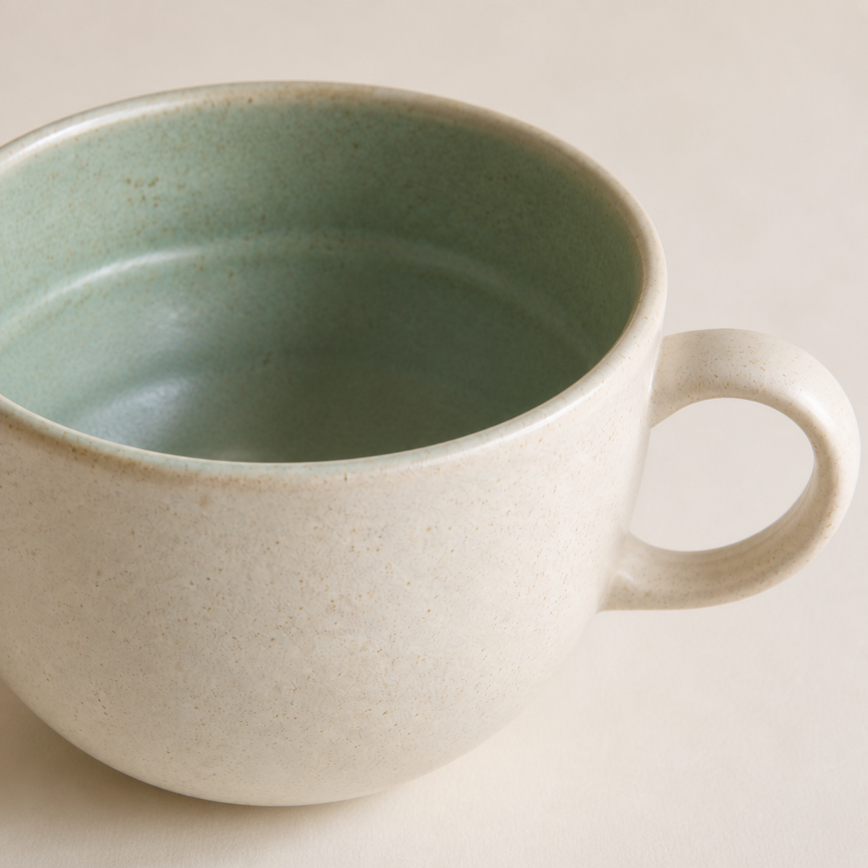 Quiet Latte Cup — detail